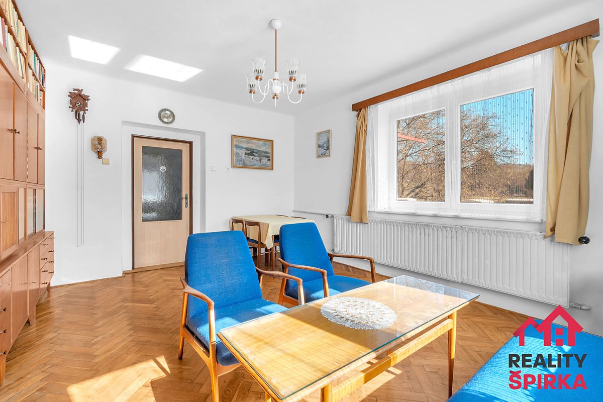 Prodej rodinného domu 150 m², pozemek 1636 m² – fotografie 4