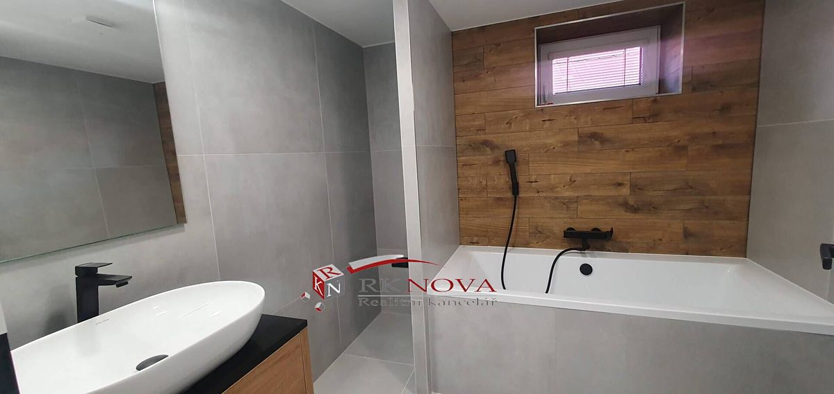 Pronájem rodinného domu 190 m², pozemek 1978 m² – fotografie 5