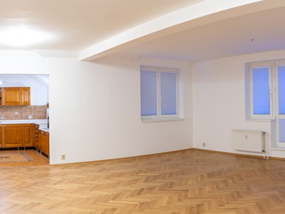 Pronájem bytu 3+1 84 m² (Podkrovní)