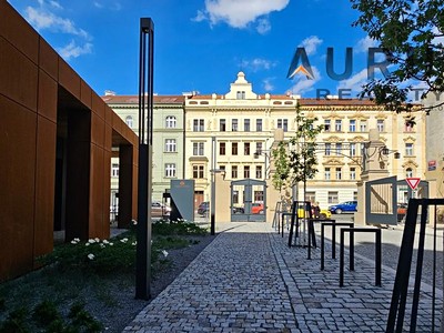 Pronájem garážového stání 20 m² — photo 3