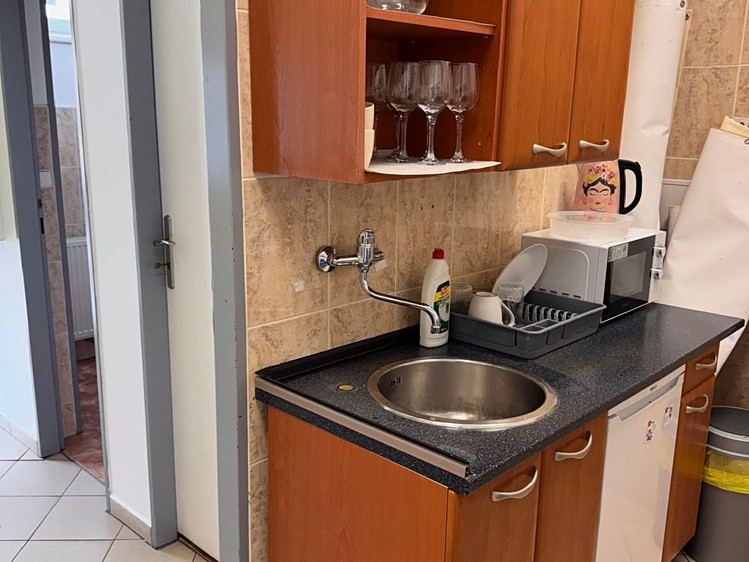 Pronájem komerčního prostoru, 50 m² (6 z 9)