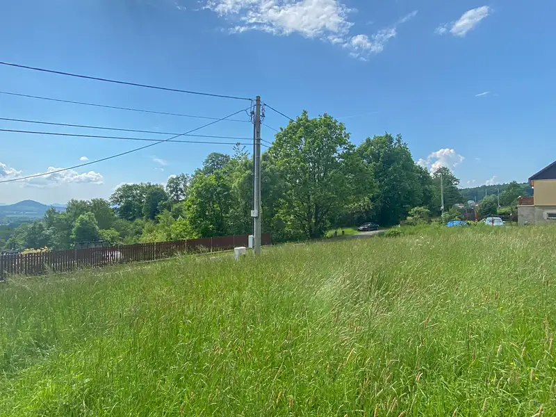 Prodej stavebního pozemku 2019 m², Slunečná – náhled fotky 1