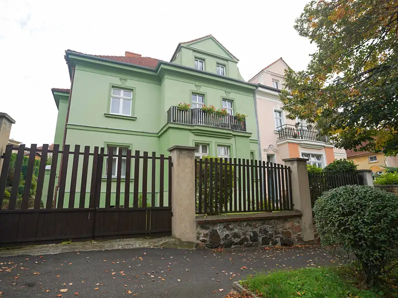 Pronájem bytu 2+1 60 m², Teplice – náhled fotky 1