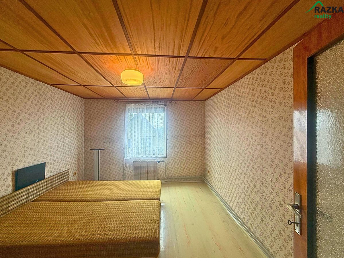 Prodej rodinného domu 206 m², pozemek 610 m² – fotografie 5