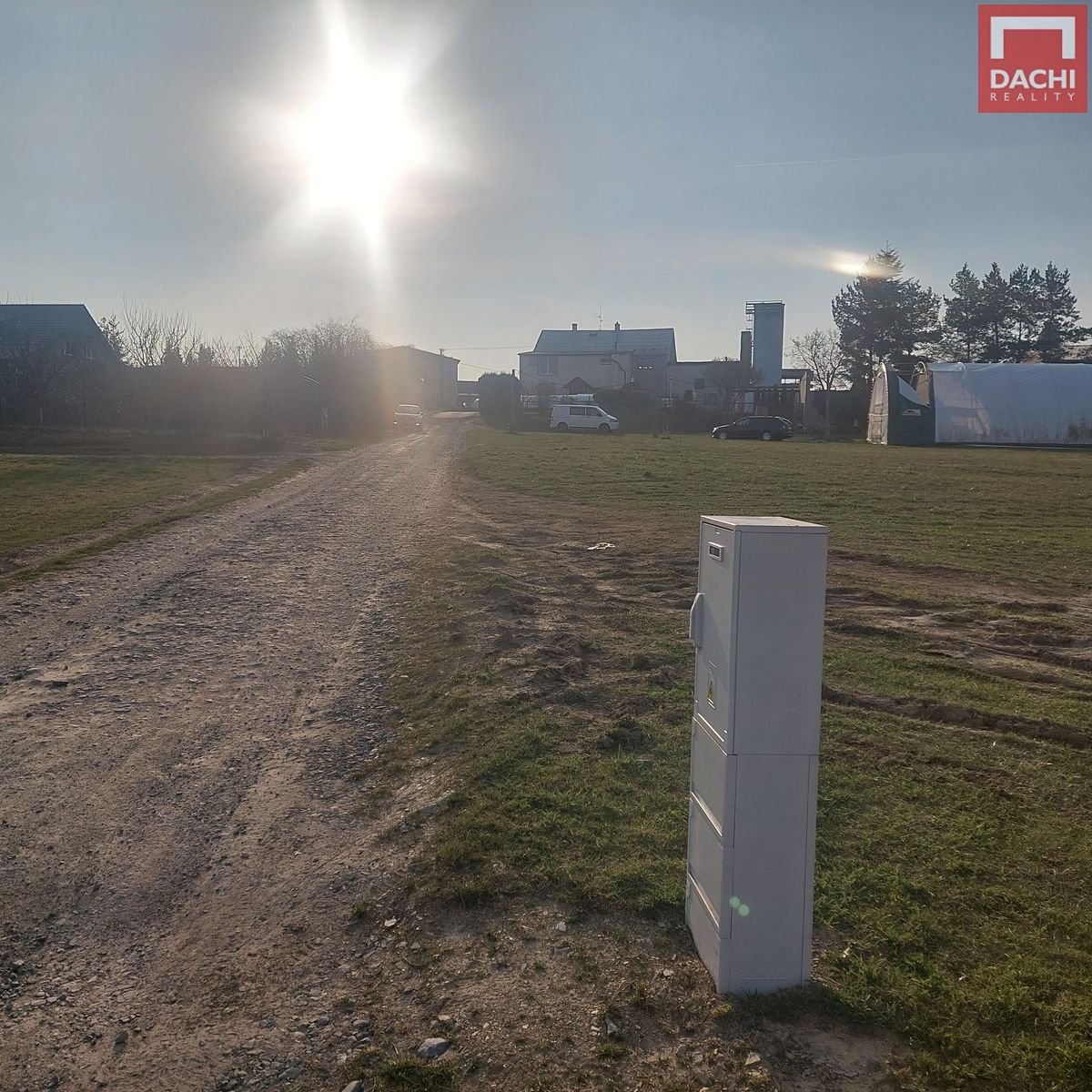 Prodej stavebního pozemku 1489 m² – fotografie 2