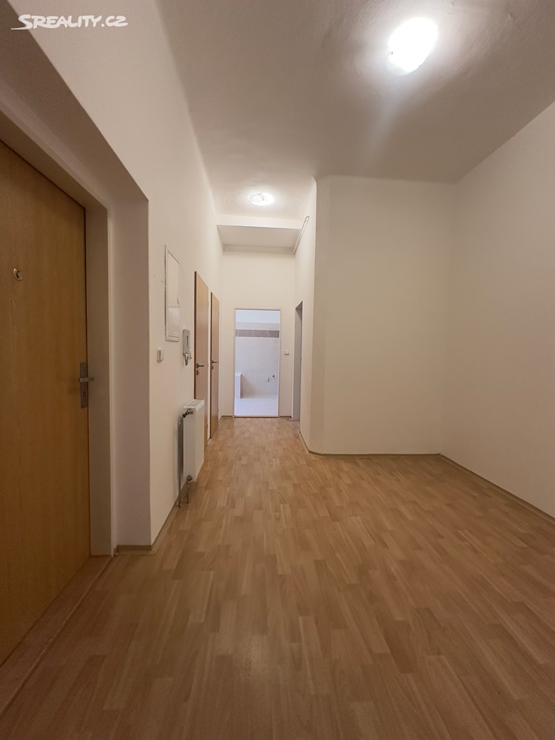 Pronájem bytu 2+1 80 m² – pohled 6