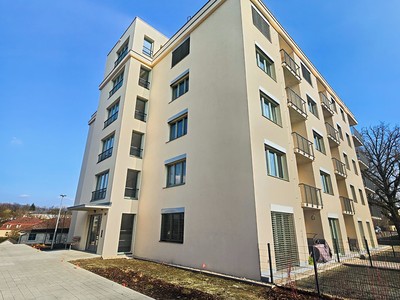 Pronájem bytu 3+kk 98 m²