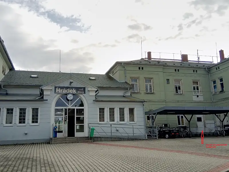 Pronájem obchodního prostoru 109 m², Hrádek nad Nisou – náhled fotky 1