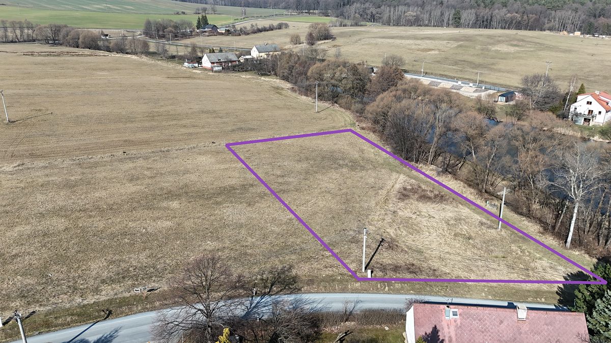 Prodej stavebního pozemku 3202 m² – fotografie 2