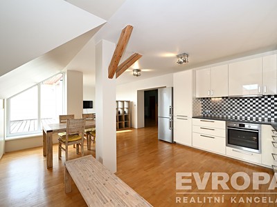 Pronájem bytu 2+kk 105 m² (Mezonet)