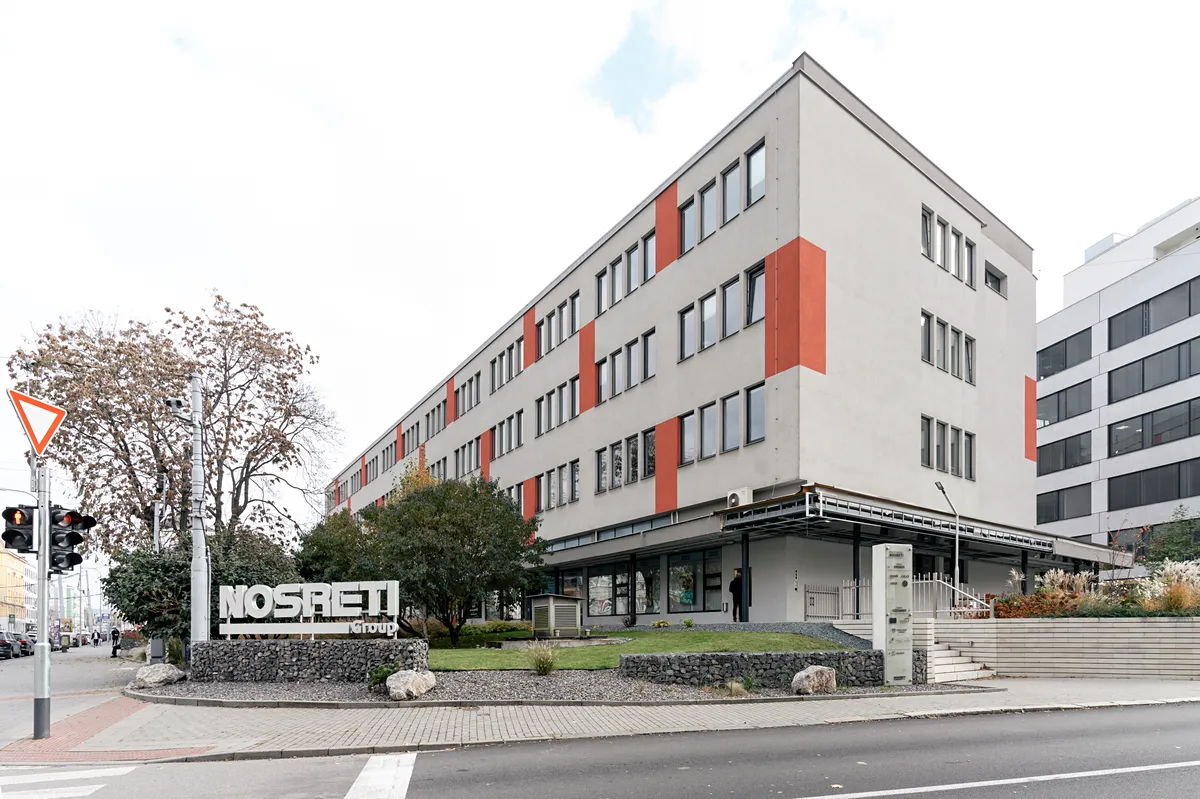 Pronájem kanceláře 56 m², Křenová
