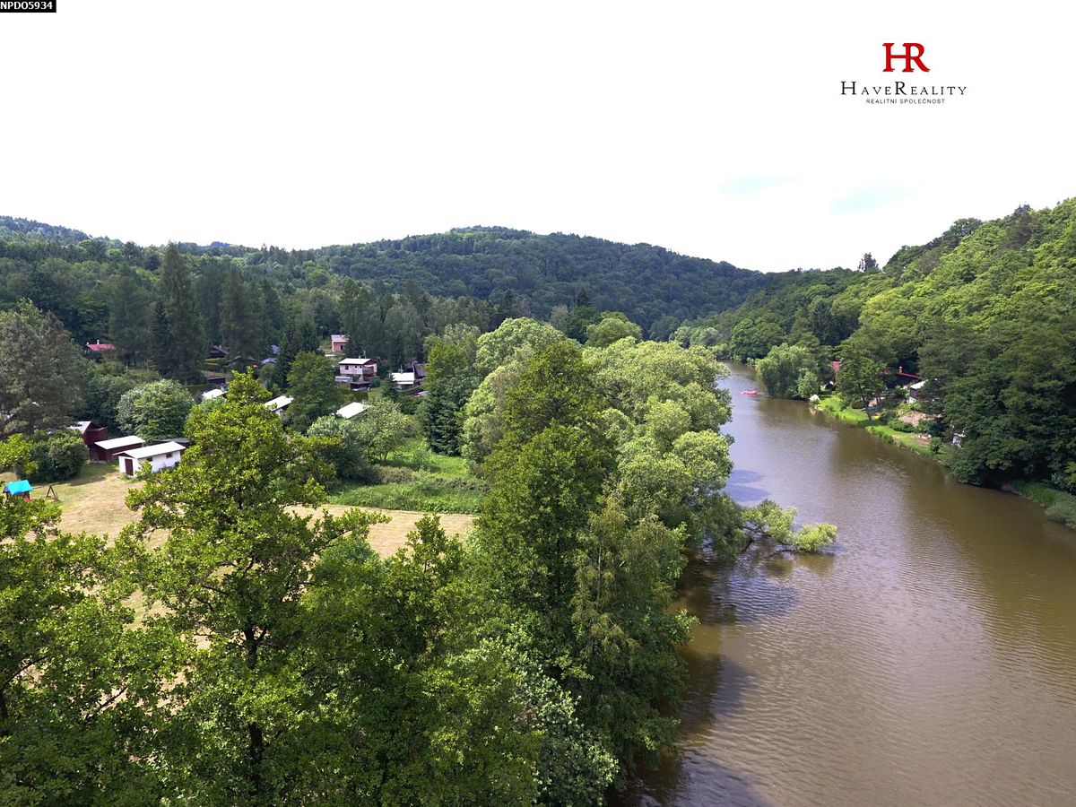 Prodej stavebního pozemku 9312 m², Sázava – fotka 1 z 3