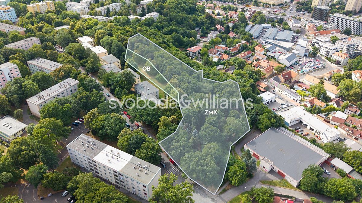 Prodej pozemku 12337 m²