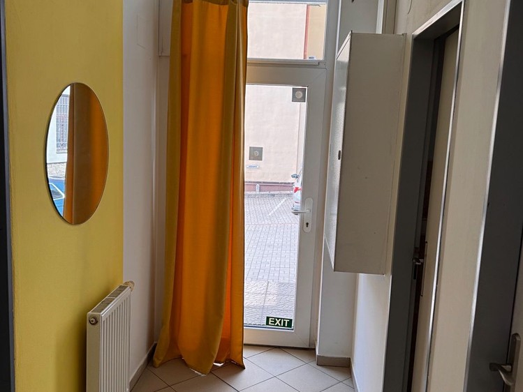 Pronájem komerčního prostoru, 50 m² (4 z 9)