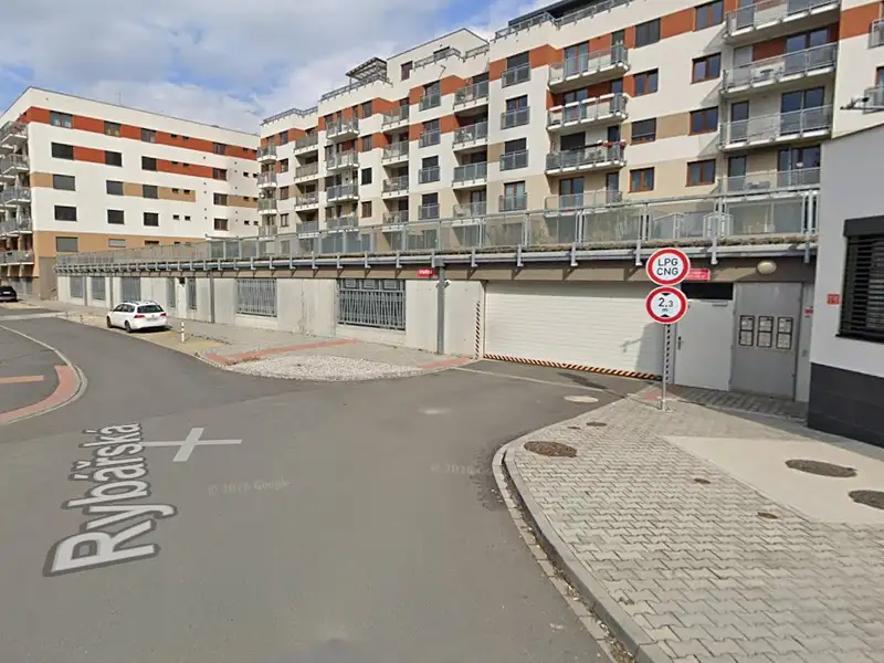 Pronájem garáže 15 m², Plzeň – náhled fotky 3