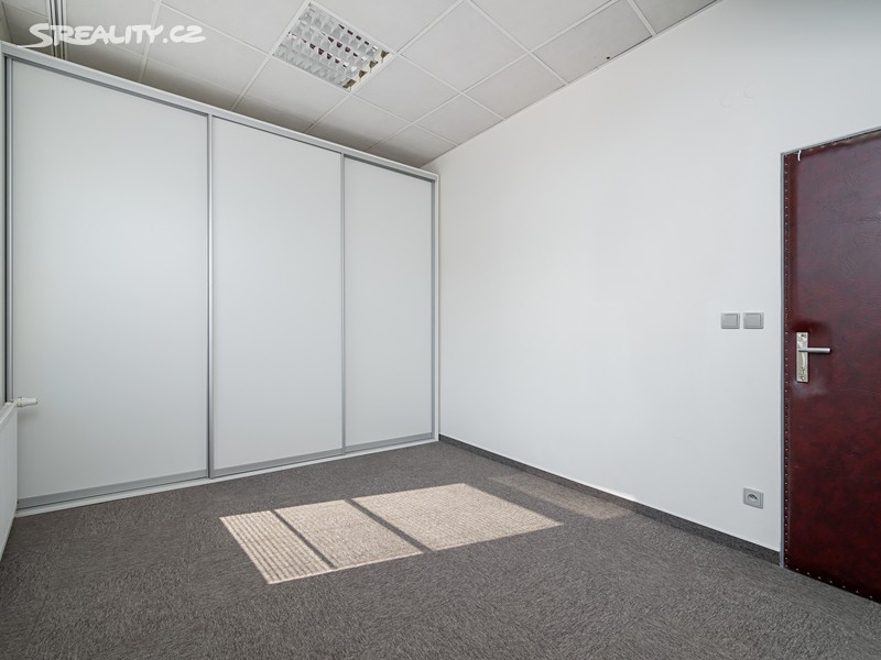Prodej kanceláře 35 m² – pohled 5
