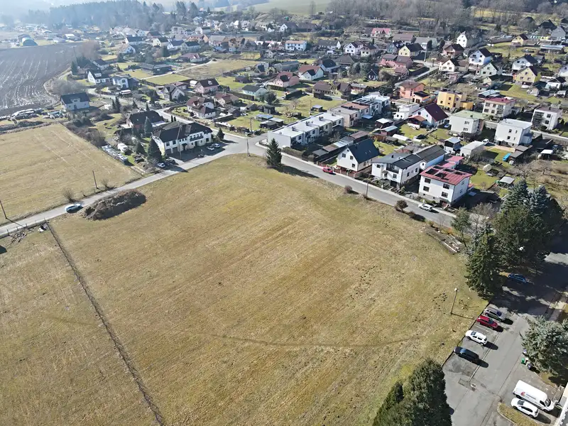 Prodej stavebního pozemku 4323 m², Trhanov – náhled fotky 2