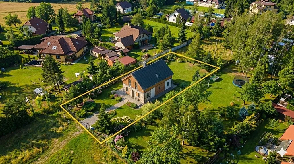 Prodej stavebního pozemku 1308 m²
