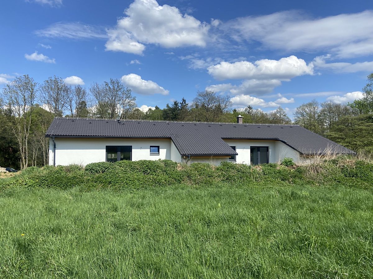 Prodej rodinného domu 112 m², pozemek 2890 m² – fotografie 3