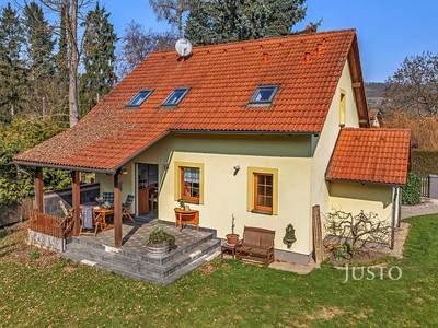 Prodej  chaty 120 m², pozemek 646 m²