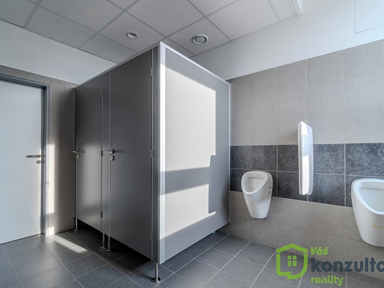 Комерційне приміщення в оренду, 1 500 м² (24 з 28)