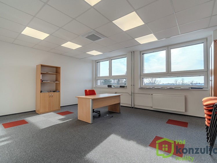 Комерційне приміщення в оренду, 60 м² (11 з 30)