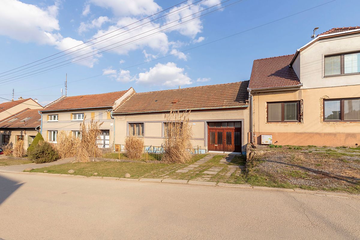Prodej rodinného domu 136 m², pozemek 999 m² – fotografie 4