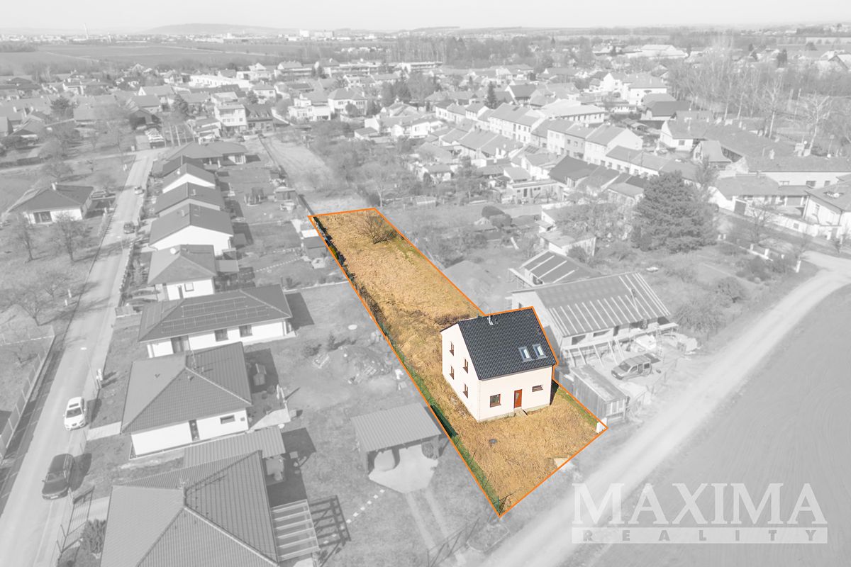 Prodej rodinného domu 130 m², pozemek 112 m² – fotografie 2