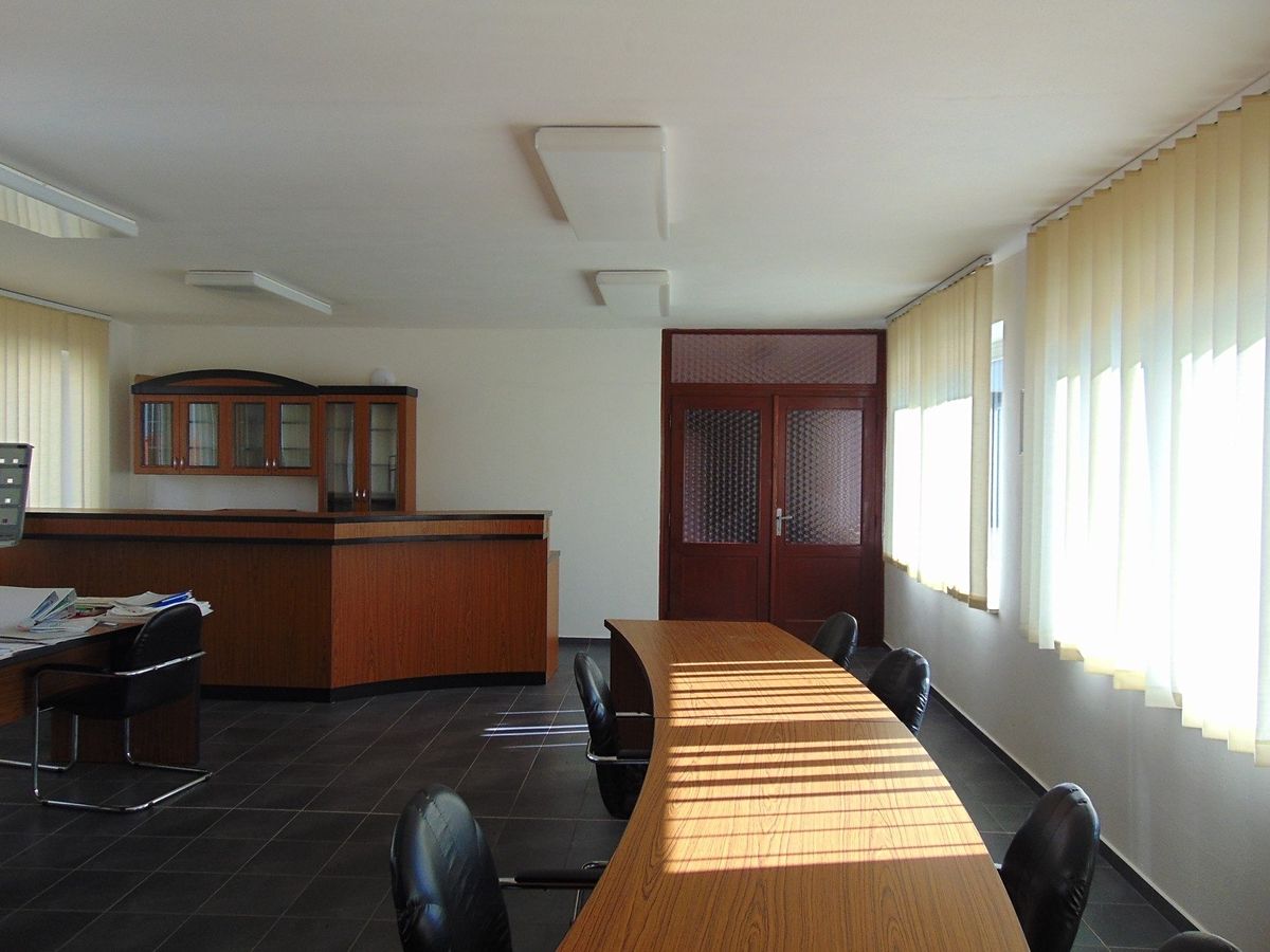 Pronájem kanceláře 54 m² – fotografie 5
