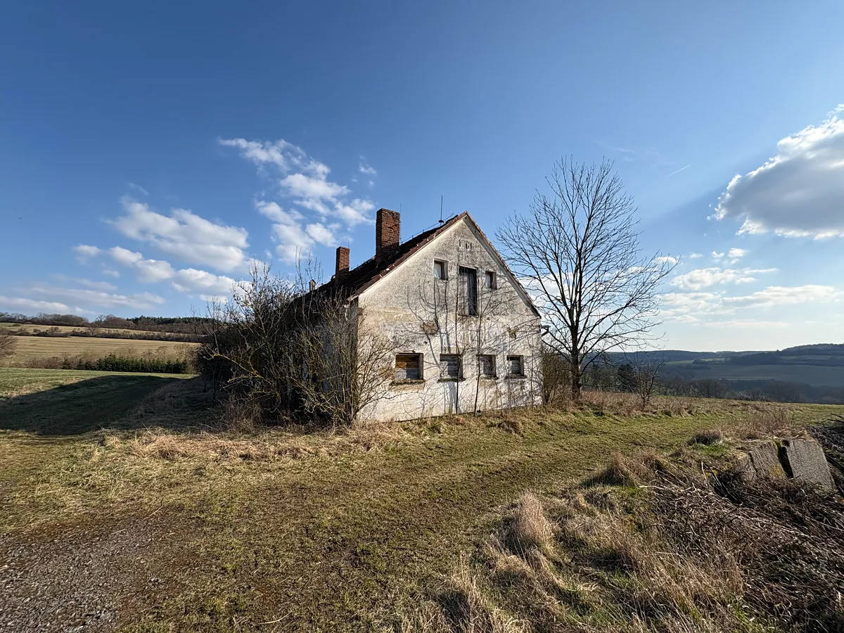 Prodej stavebního pozemku 6579 m²
