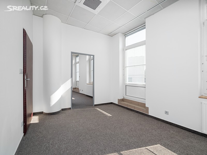 Prodej kanceláře 35 m² – pohled 6