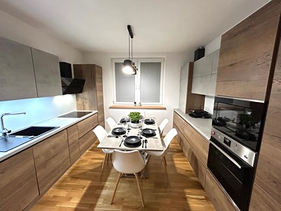 Pronájem bytu 3+kk 75 m² (Jednopodlažní)