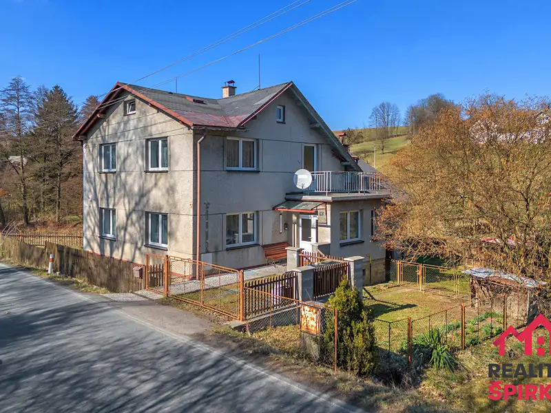 Prodej rodinného domu 150 m², pozemek 1636 m², Horní Čermná – náhled fotky 1