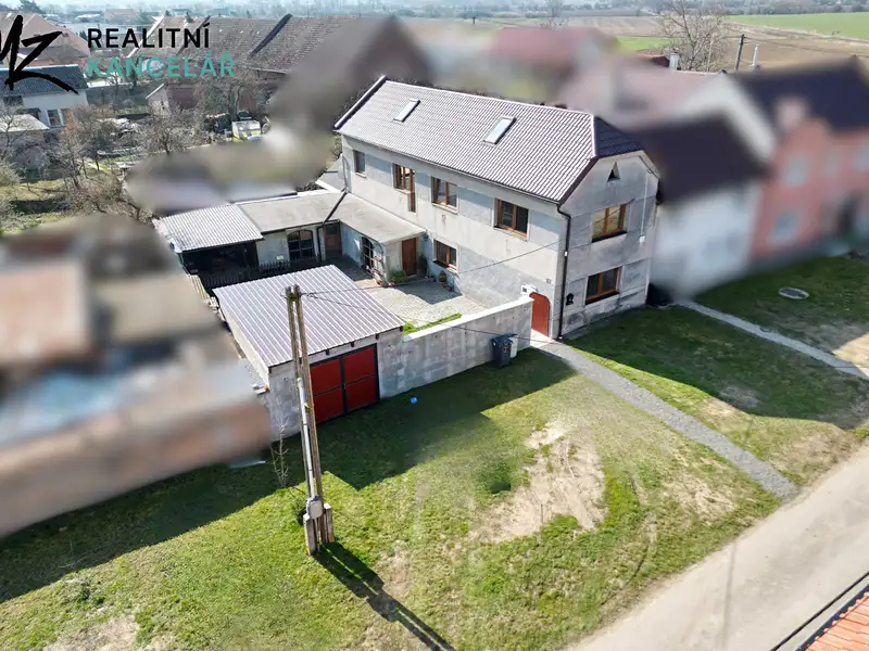 Prodej rodinného domu 150 m², pozemek 333 m², Lobodice – náhled fotky 1