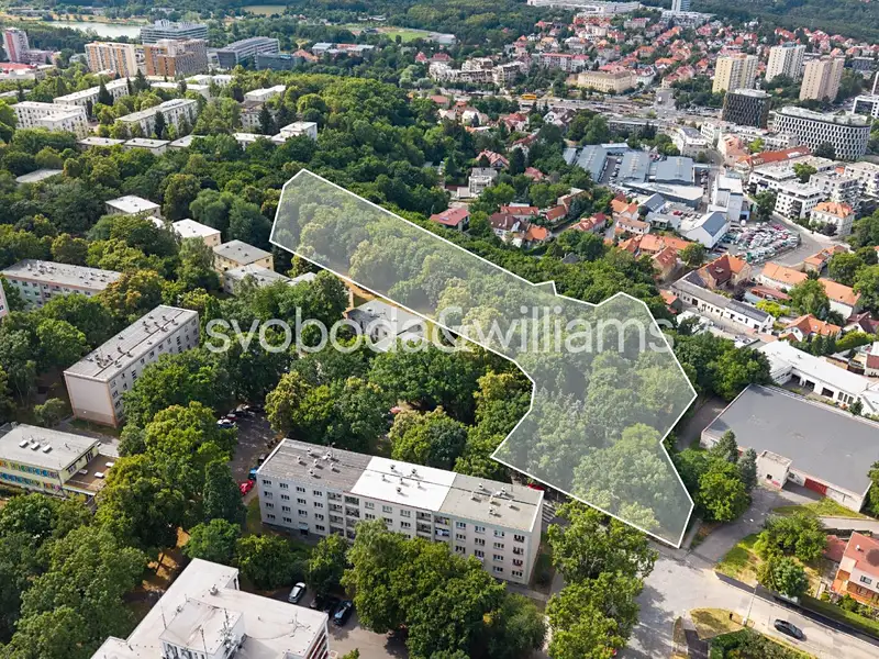Prodej pozemku 12337 m², Praha – náhled fotky 2