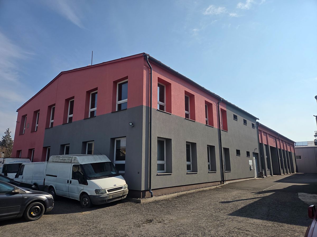 Pronájem výrobní haly, prostoru 1000 m²
