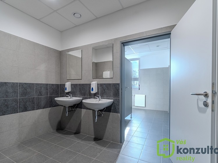 Комерційне приміщення в оренду, 60 м² (15 з 30)