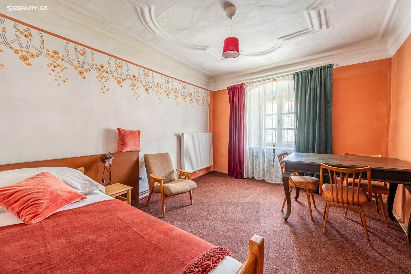 Prodej  rodinného domu 257 m², pozemek 621 m² – další