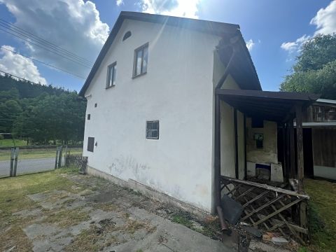 Prodej rodinného domu 150 m², pozemek 732 m² – fotografie 2