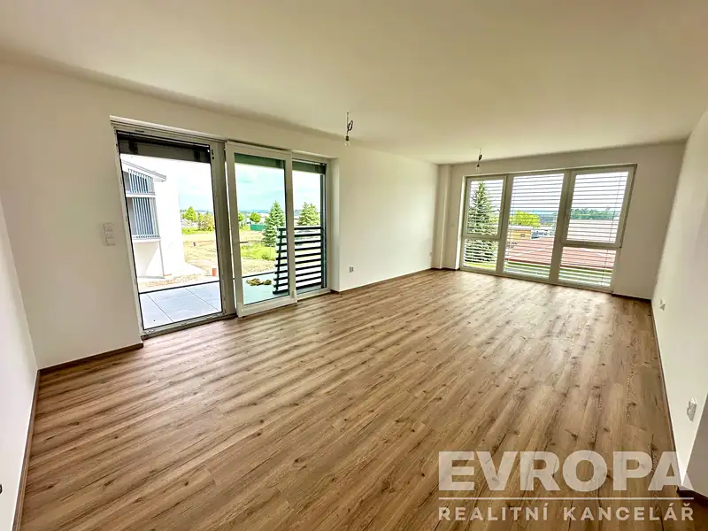 Prodej bytu 3+kk 85 m², Vysoký Újezd – náhled fotky 2