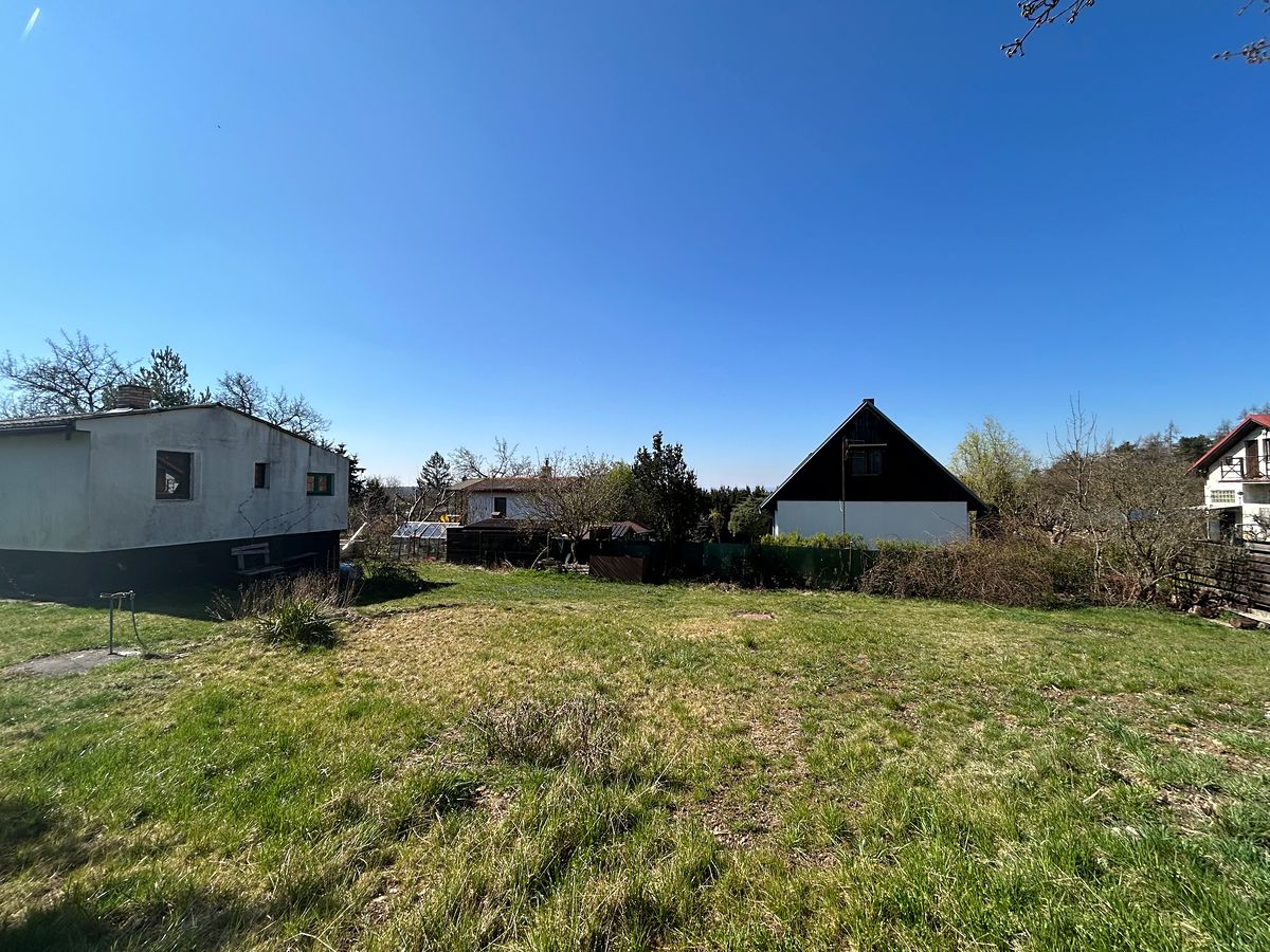 Prodej stavebního pozemku 832 m² – fotografie 5