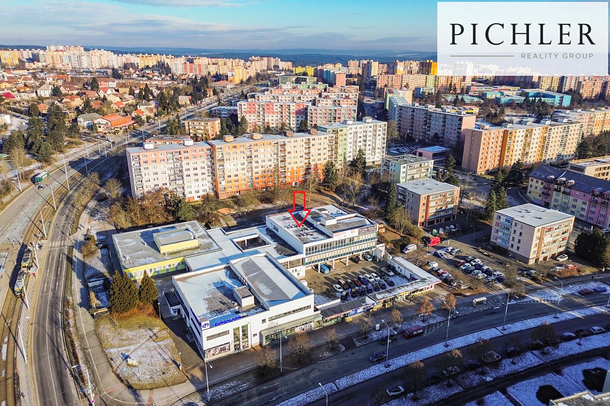 Pronájem obchodního prostoru 650 m² – fotografie 2