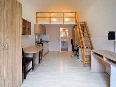 Pronájem bytu 1+kk 20 m² (Mezonet)