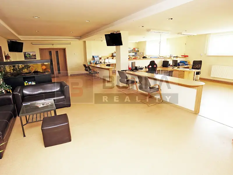 Pronájem kanceláře 24 m², Kojetice – náhled fotky 3