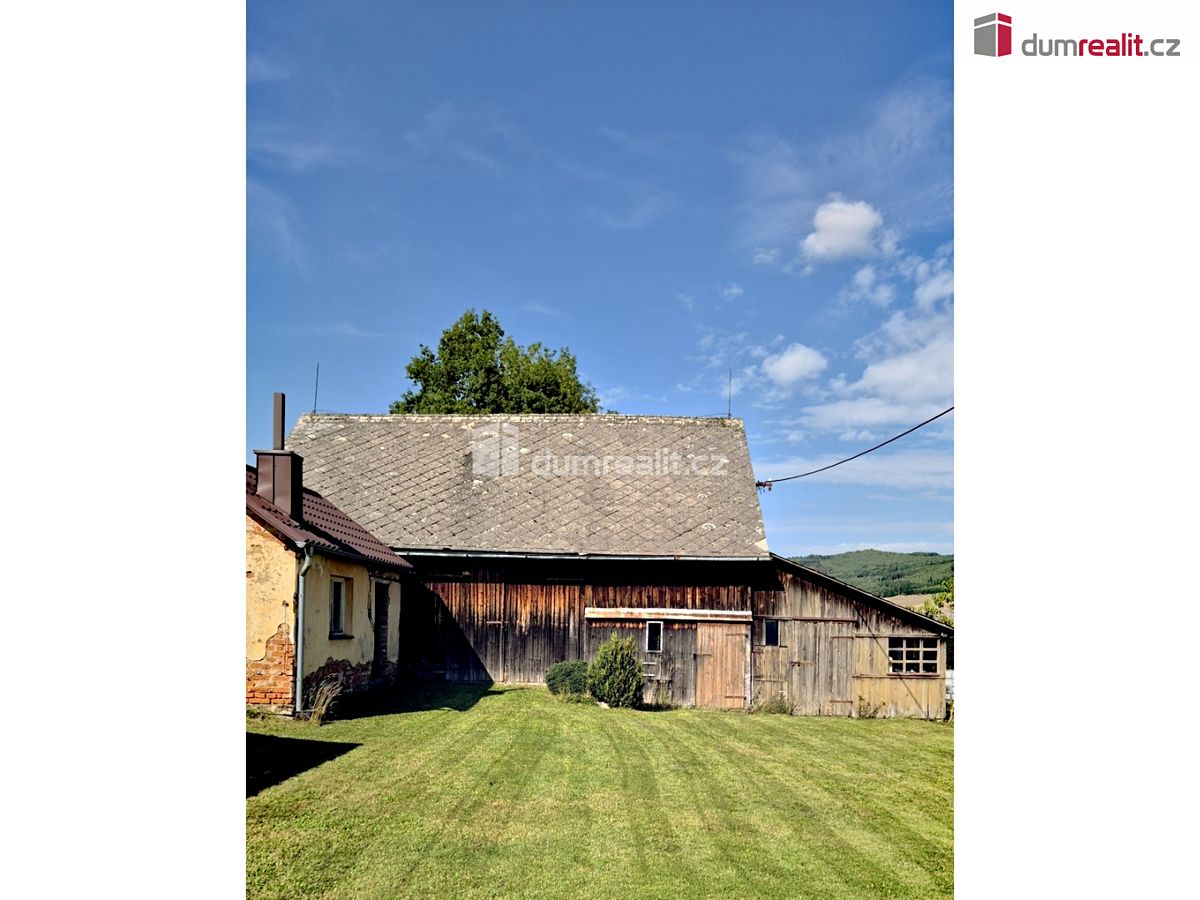 Prodej rodinného domu 150 m², pozemek 1173 m² – fotografie 2