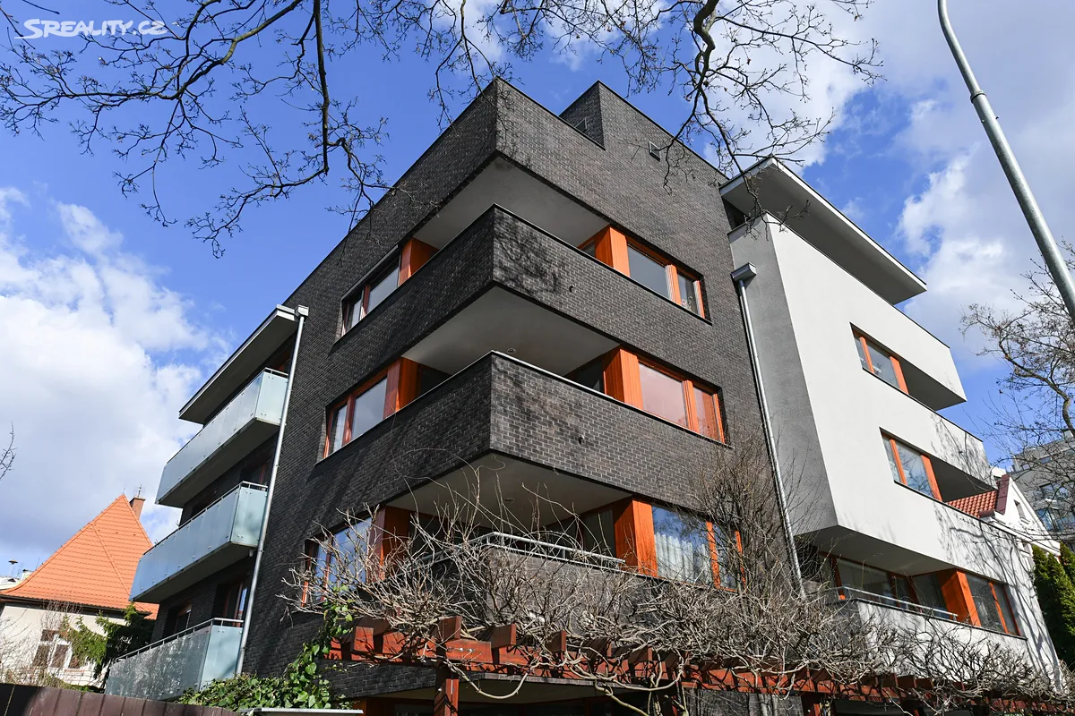 Pronájem bytu 3+kk 95 m² – pohled 3