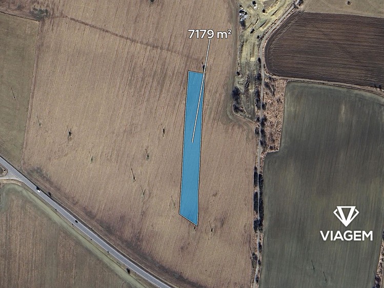 Prodej pozemku, 2 393 m² (2 z 4)