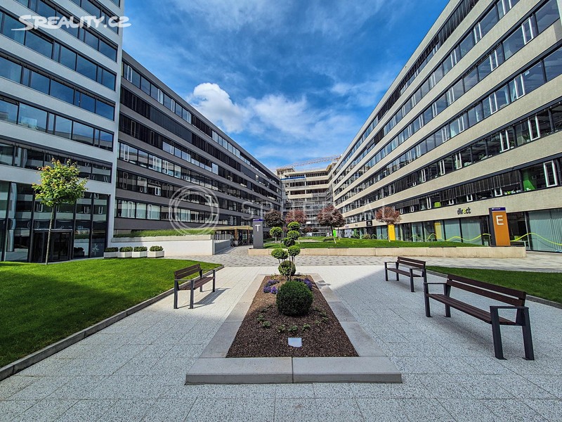 Pronájem kanceláře 200 m² – pohled 6