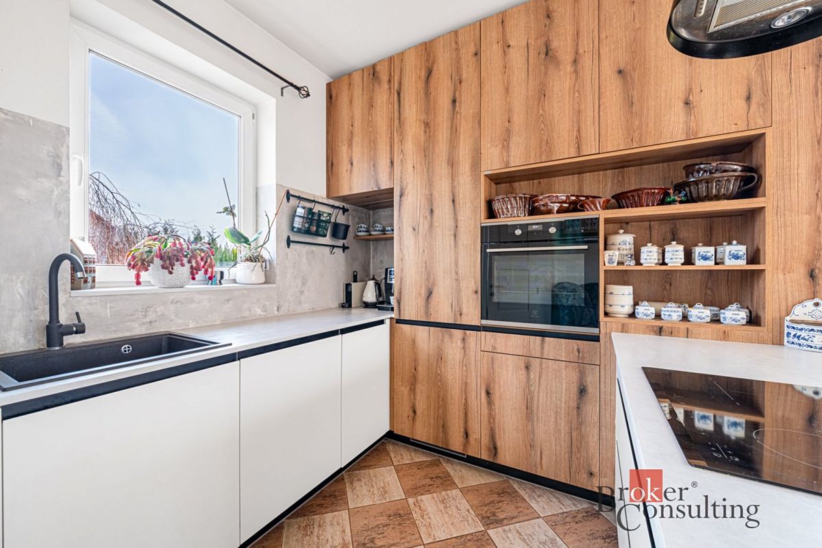 Prodej rodinného domu 146 m², pozemek 1013 m² – fotografie 3