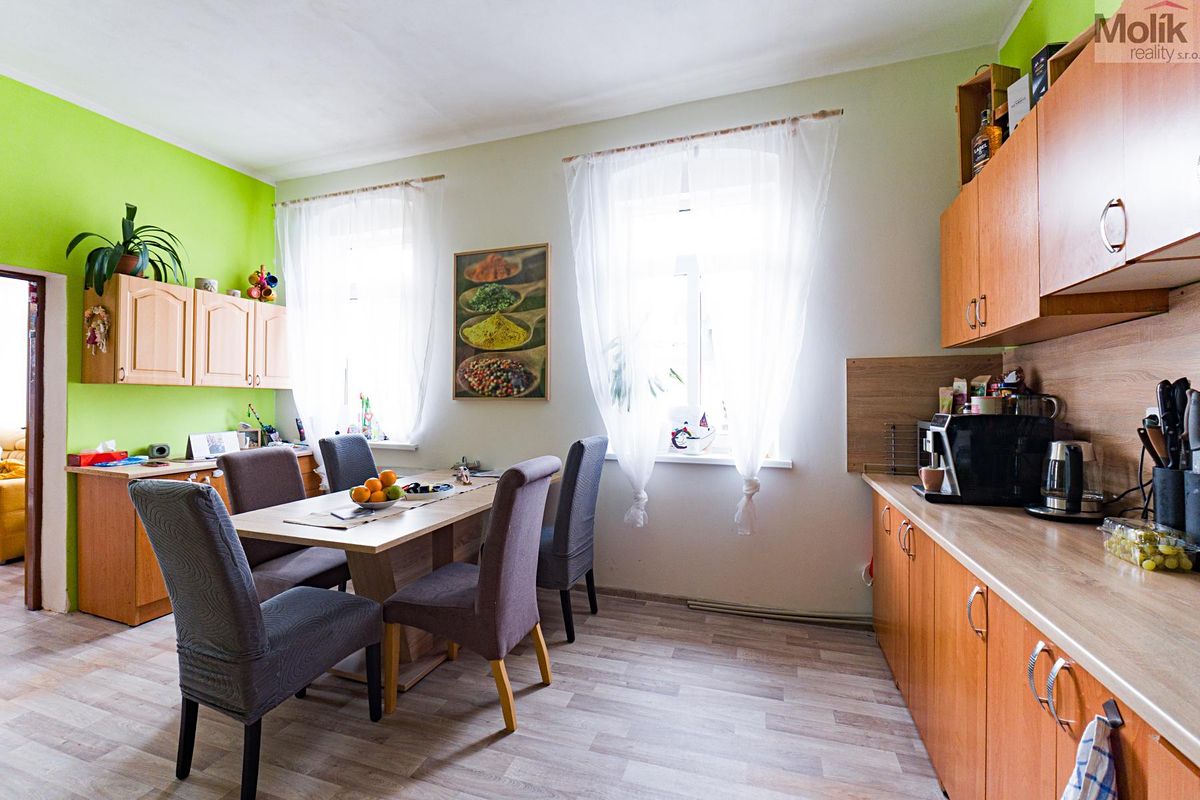 Prodej vícegeneračního domu 445 m², pozemek 383 m² – fotografie 5
